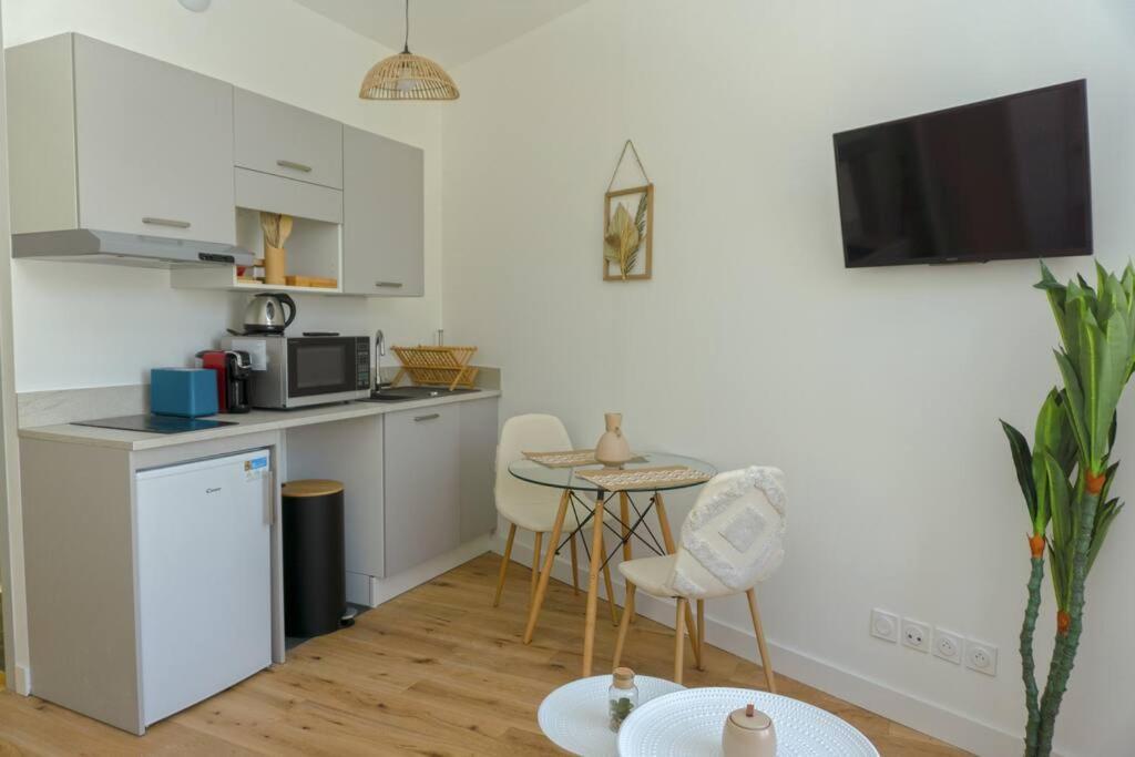 Ferienwohnung Palais Riviera Chaleureux Lumineux Et Climatise Nizza Exterior foto