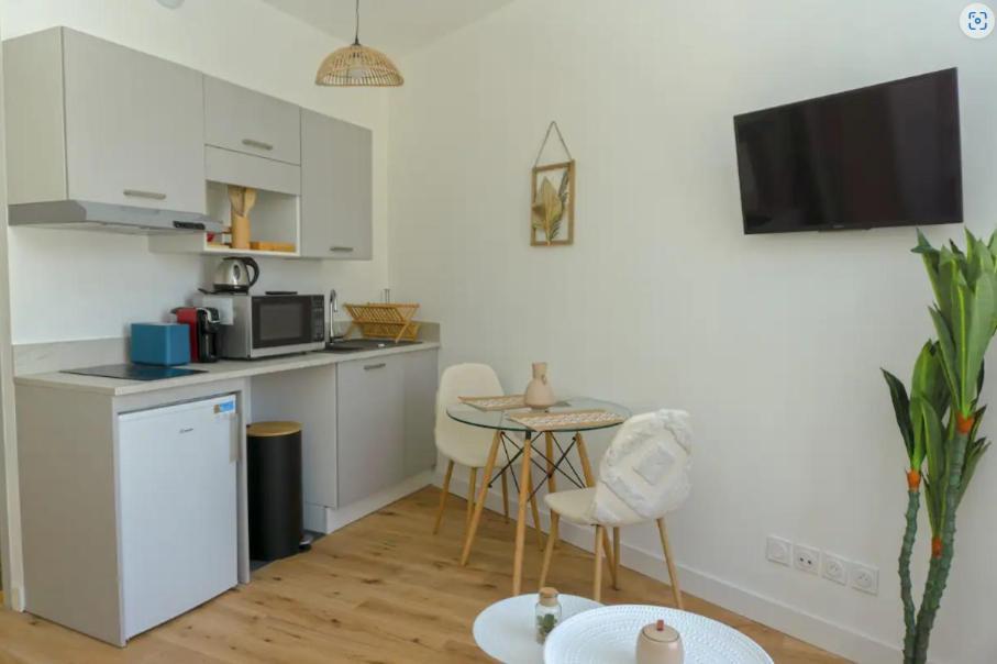 Ferienwohnung Palais Riviera Chaleureux Lumineux Et Climatise Nizza Exterior foto